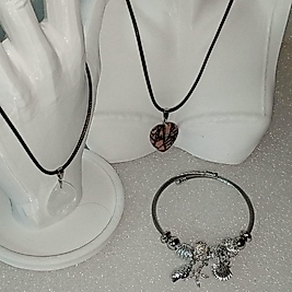 ( 3 PARÇA ) 1 SET 11010 SERİ 2 DOĞALTAŞ KOLYE & 1 CHARM BİLEKLİK SETİ